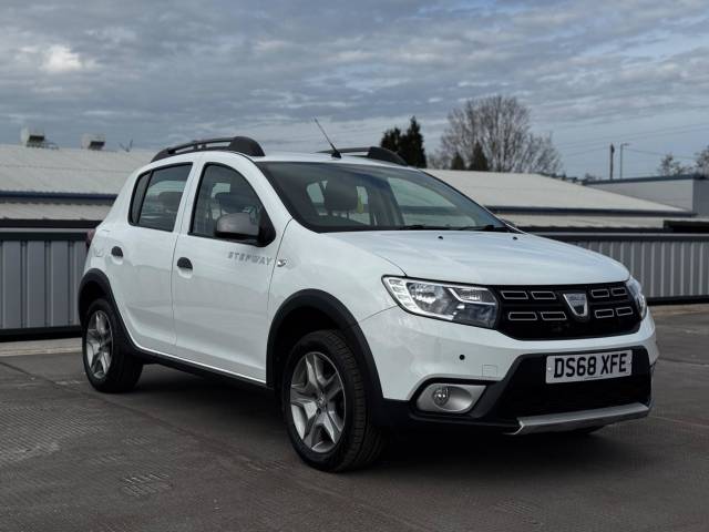 Dacia Sandero Stepway 0.9 TCe Comfort Euro 6 (s/s) 5dr Hatchback Petrol White