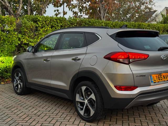2015 Hyundai TUCSON 2.0 CRDi Blue Drive Premium SE Euro 6 (s/s) 5dr