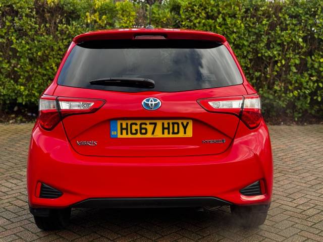 2017 Toyota Yaris 1.5 VVT-h Excel E-CVT Euro 6 (s/s) 5dr (15in Alloy)