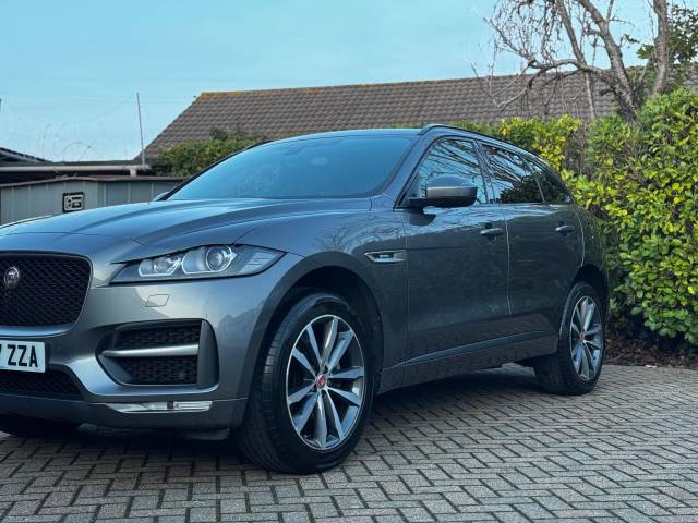 2017 Jaguar F-Pace 2.0 D180 R-Sport Auto AWD Euro 6 (s/s) 5dr