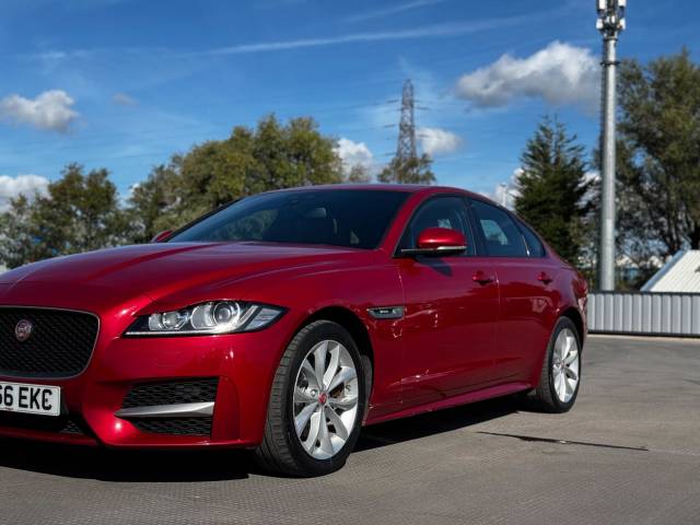 2016 Jaguar XF 2.0d R-Sport Auto Euro 6 (s/s) 4dr