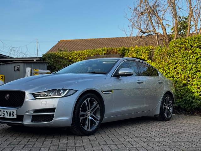 2015 Jaguar XE 2.0d Portfolio Auto Euro 6 (s/s) 4dr