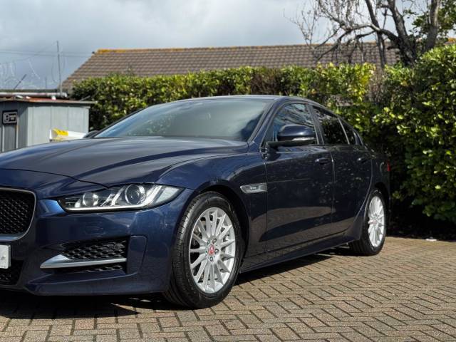 2015 Jaguar XE 2.0d R-Sport Auto Euro 6 (s/s) 4dr